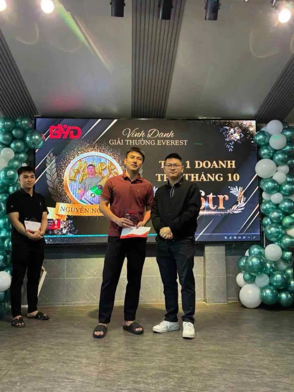 Vinh danh Top doanh thu – Giải thưởng Everest 🏆